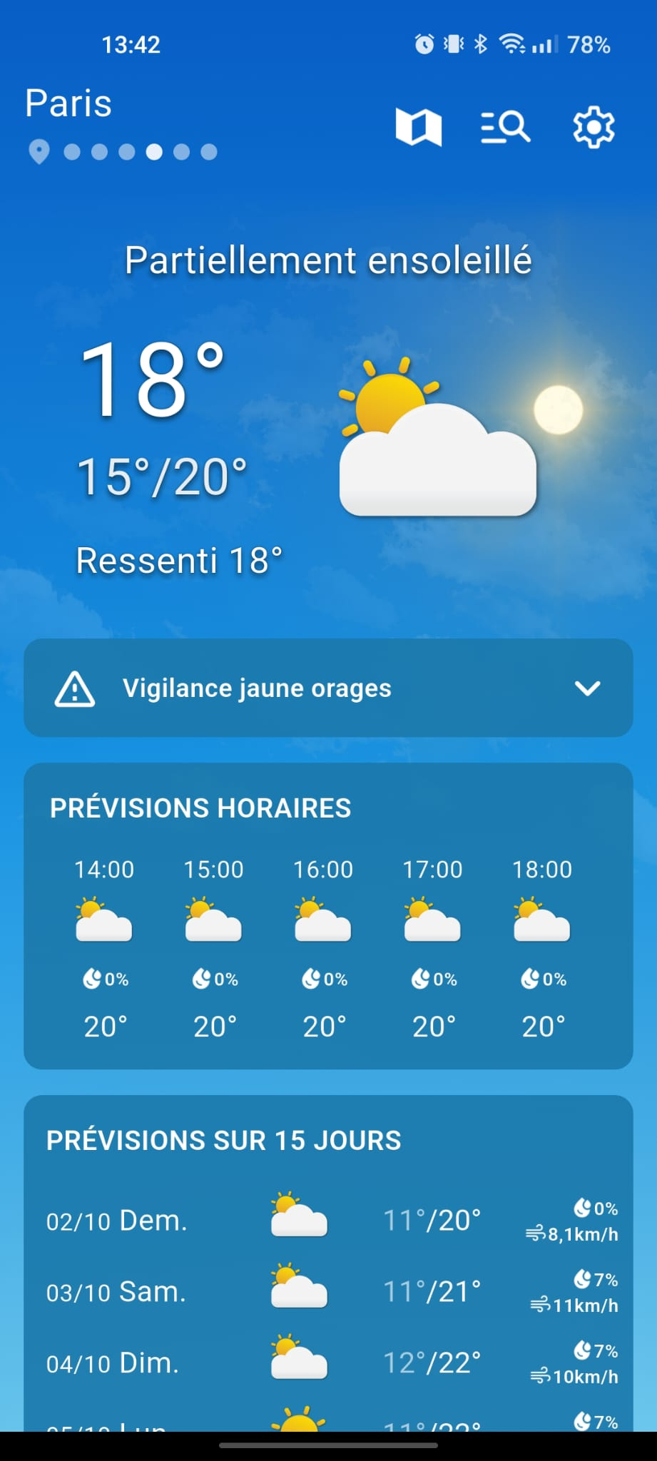 Écran principal de l'application Météo avec prévisions horaires et quotidiennes et métriques météo